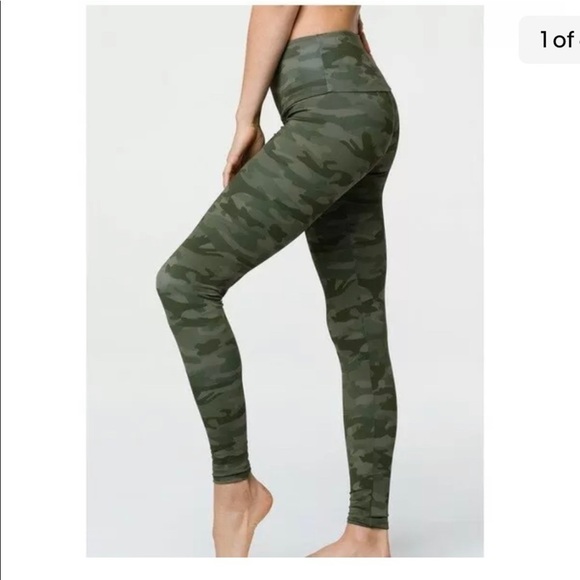 Onzie Flow High Rise Leggings M/L Medium Large Green Camouflage Camo Full Length - Picture 1 of 8
